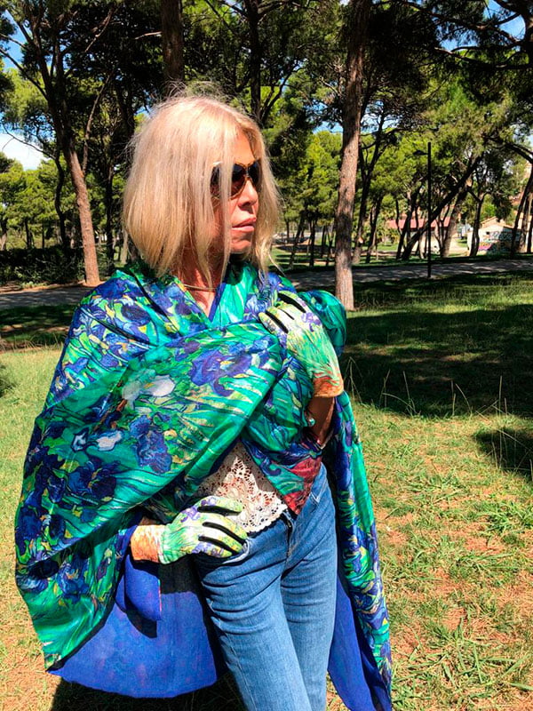 fular-de-seda--reversible-y-chal-azul-y-verde-de-van-gogh-1