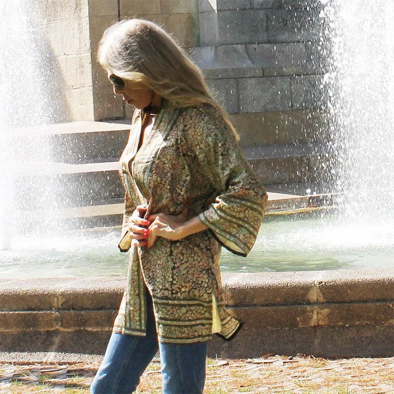 kimono de seda y forro marron estampado liberty julunggul 1
