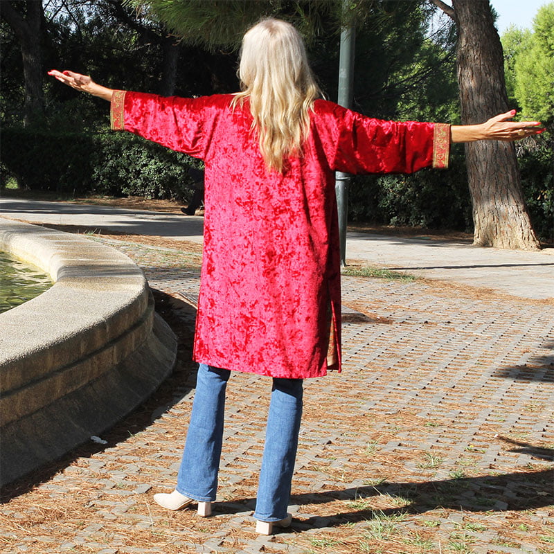 kimono de terciopelo rojo y seda de julunggul 1