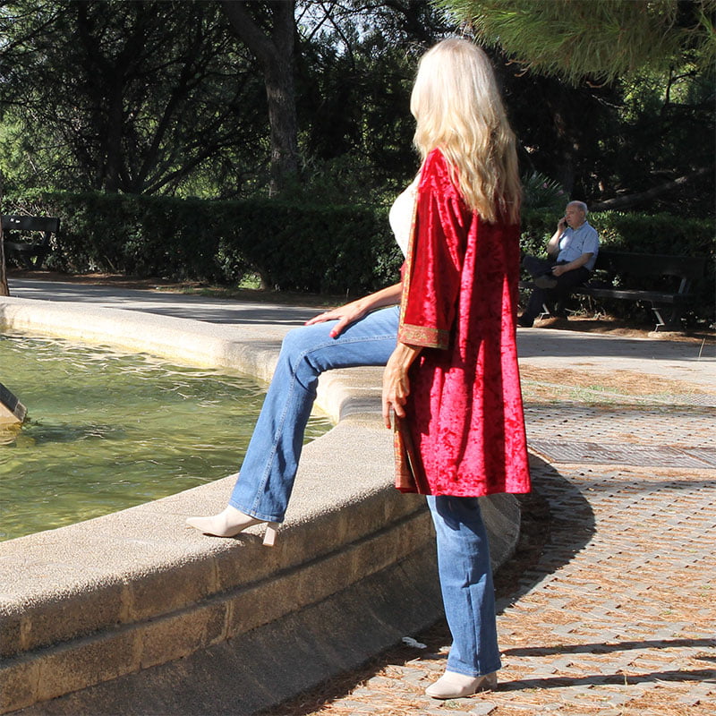 kimono de terciopelo rojo y seda de julunggul 3