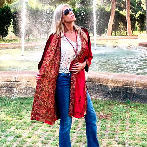 kimono de terciopelo rojo y seda de julunggul 6