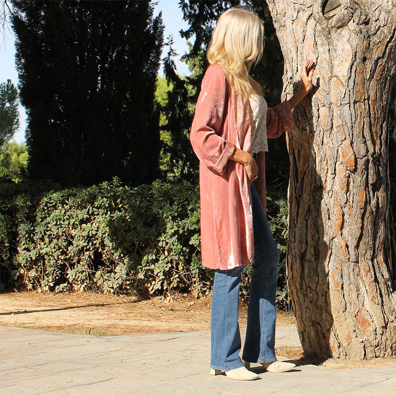 kimono de terciopelo rosa y seda de julunggul 2