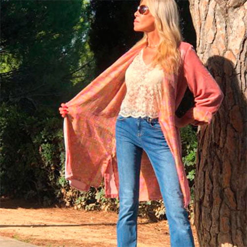 kimono de terciopelo rosa y seda de julunggul 4