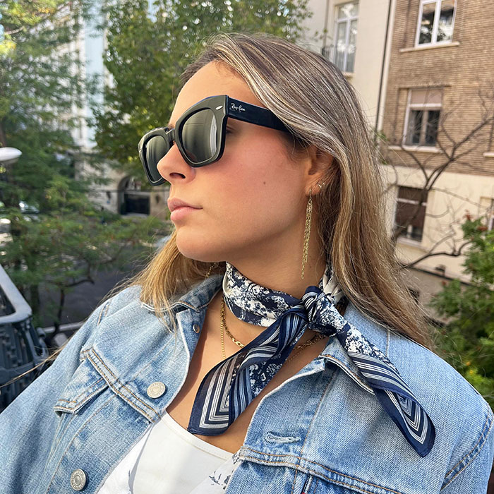 Pañuelo de seda de mujer estampado beige y azul Julunggul