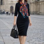 Fular de seda con forro negro con gatos de colores Julunggul