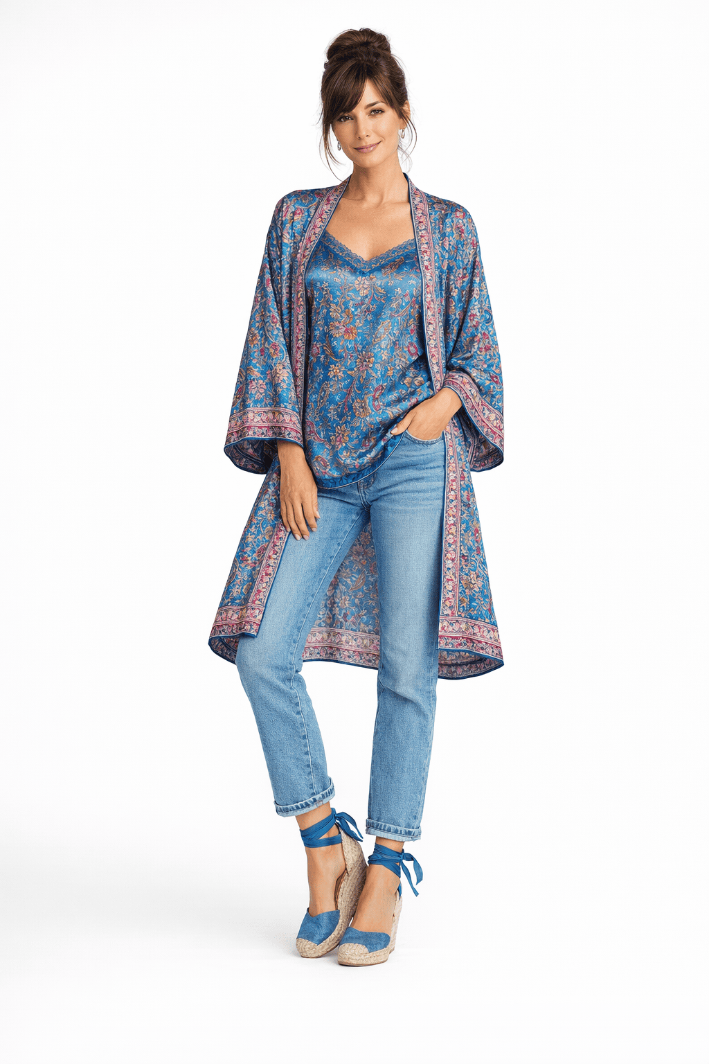 Kimono de seda azul estampado y top a juego Julunggul