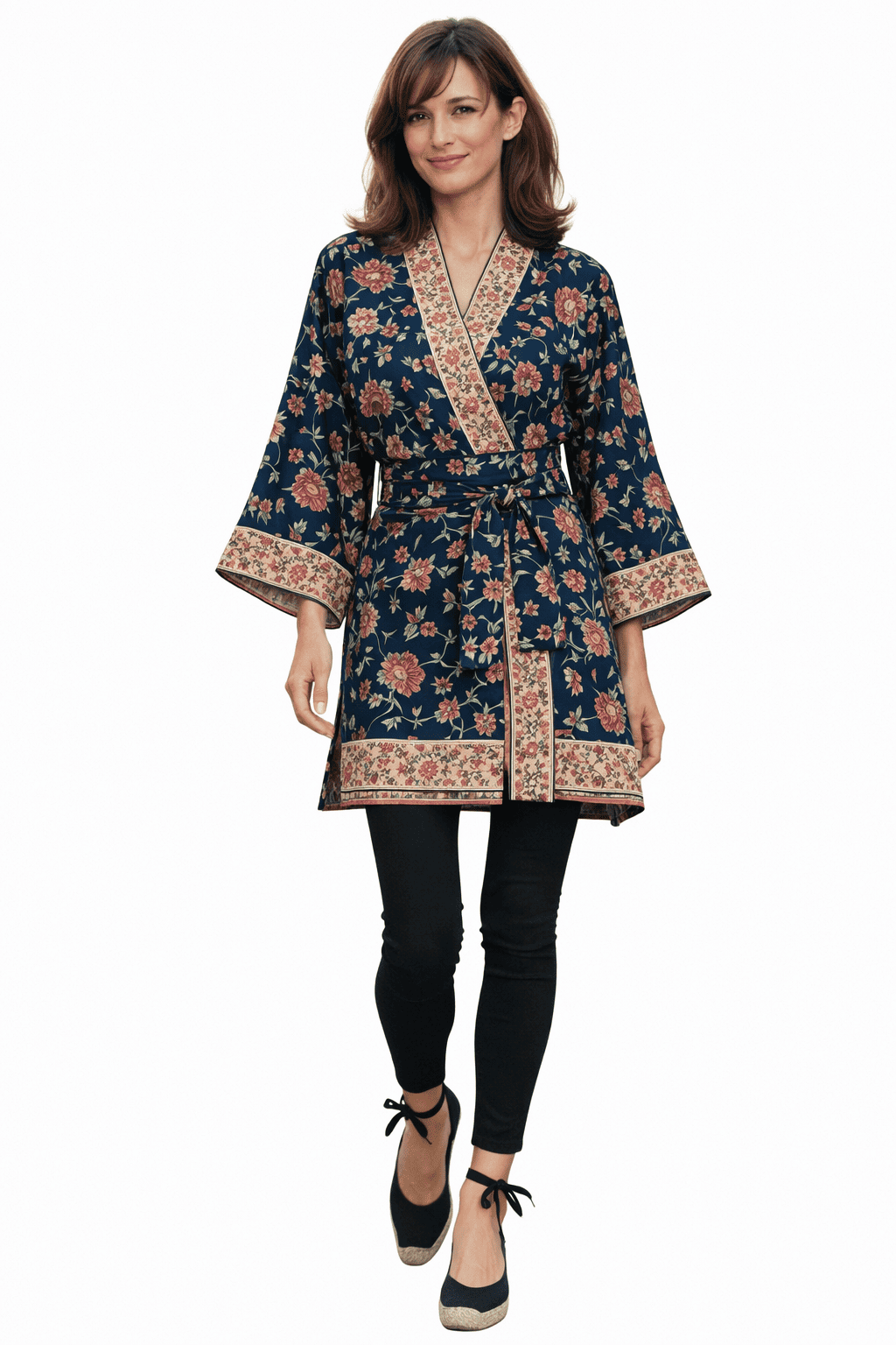 Kimono de mujer negro con flores y fajín 1 Julunggul (1)